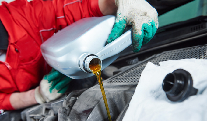 otomotiv sektörü maske, eldiven, gözlük, kaynak başlığı,